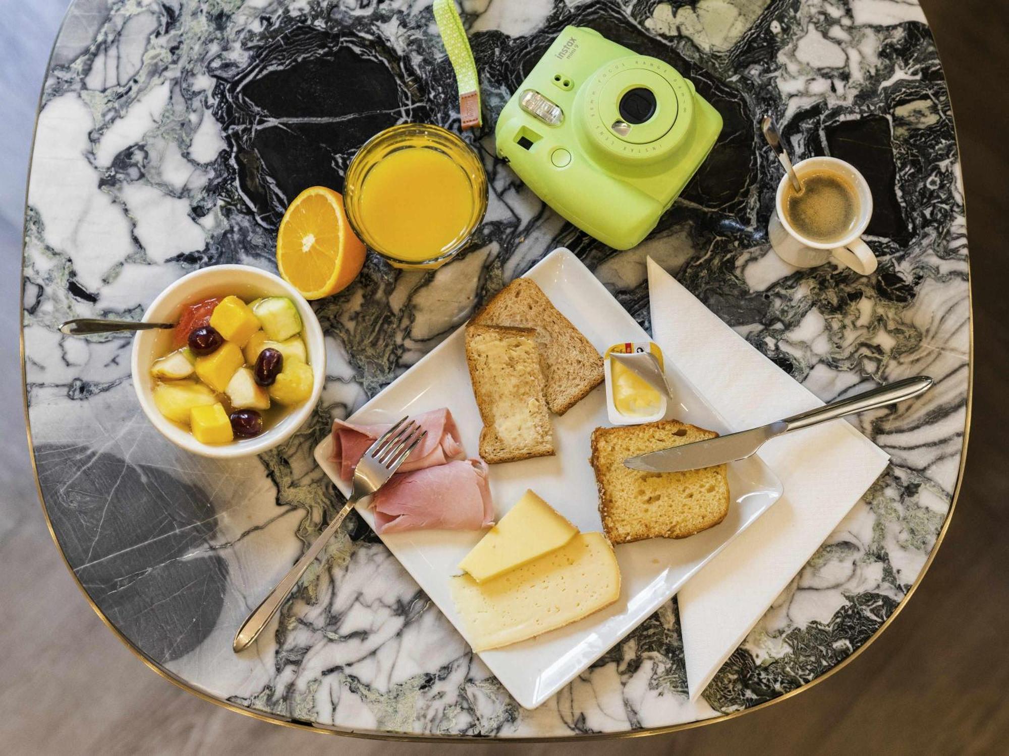 Ibis Styles Nation Cours De Vincennes