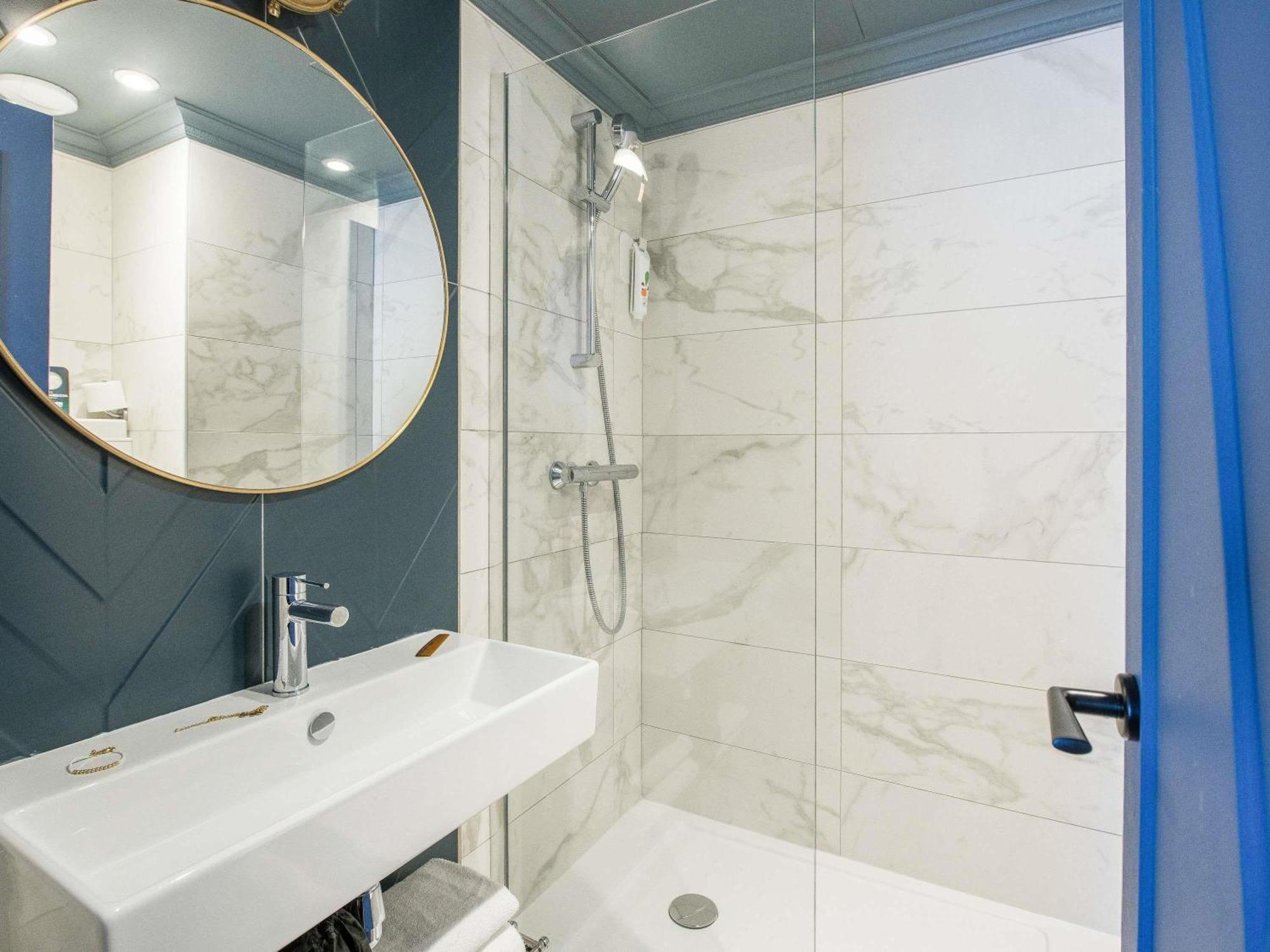 Ibis Styles Nation Cours De Vincennes Hotel 3*